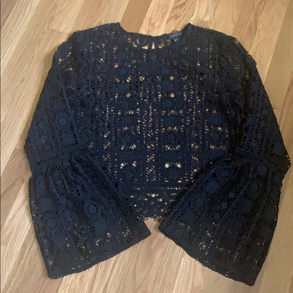 FOREVER 21 Lace Crochet Bell Sleeve Top sz M